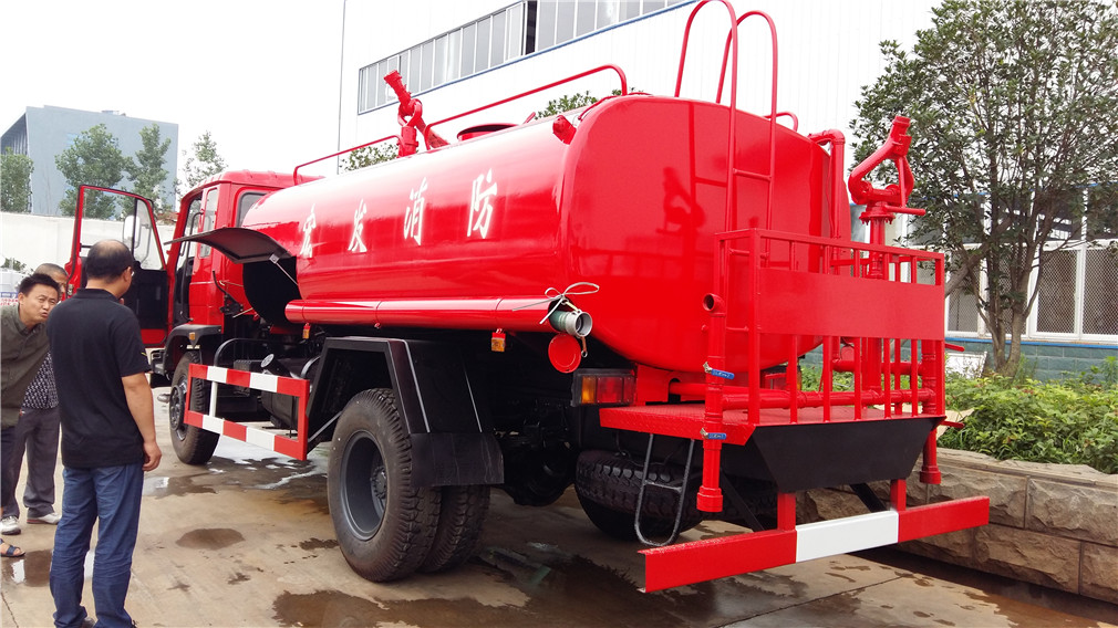 東風145(12方)消防灑水車