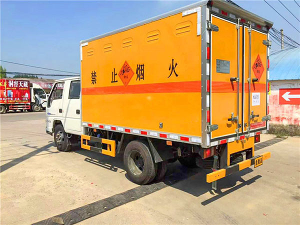 江鈴雙排(藍牌)爆破器材車