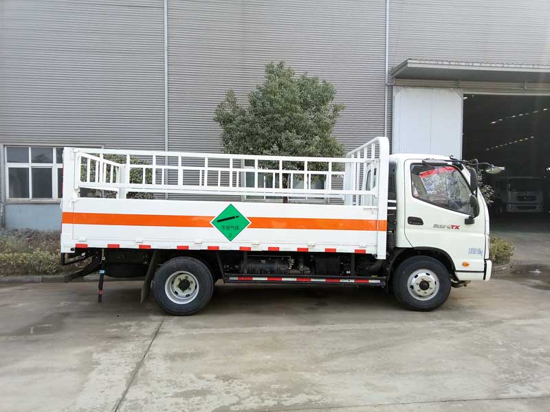 奧鈴4.1米(藍(lán)牌)氣瓶車