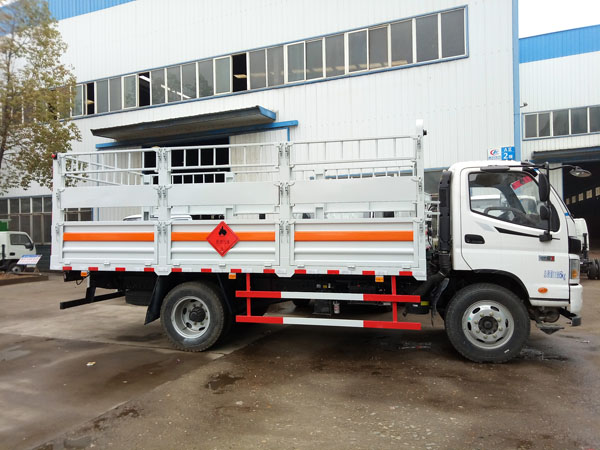 福田5.1米 (7.2噸)氣瓶車