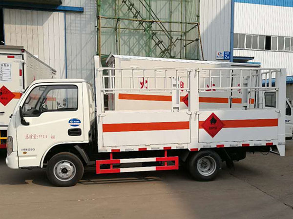 躍進3.3米汽油(藍牌)氣瓶車