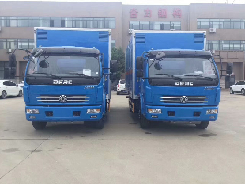 多利卡5.1米(6.4噸)氣體廂式車(chē)