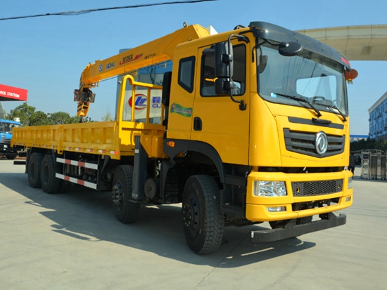 東風T5前四后八16噸隨車吊現車