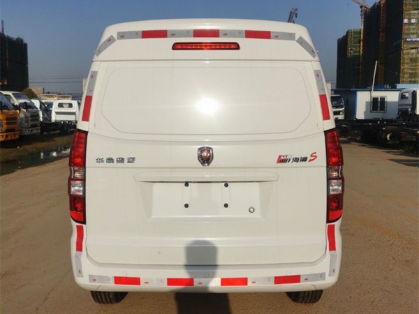 國六金杯海獅面包冷藏車