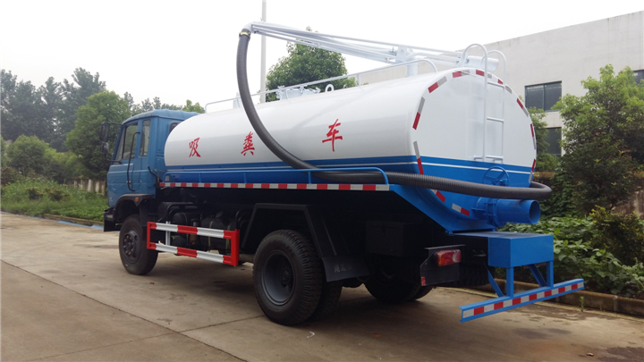 東風(fēng)153國(guó)五12方吸糞車