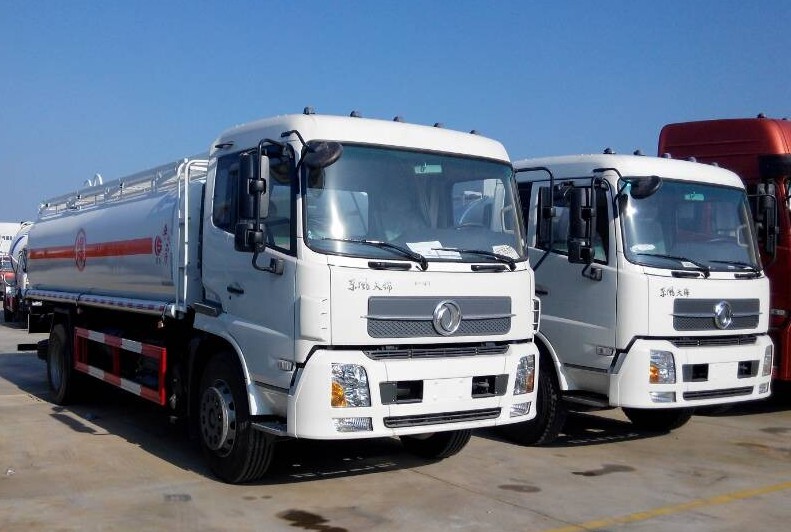 東風(fēng)天錦運(yùn)油車(chē)14立方