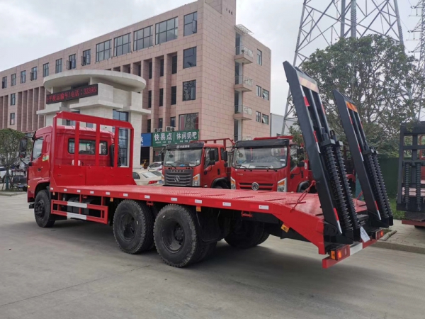 東風D3V后八輪平板拖車