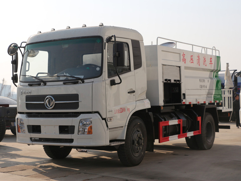 東風(fēng)天錦10方高壓清洗車