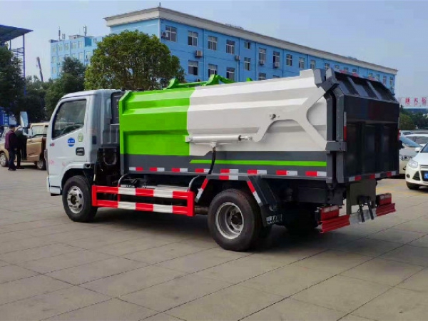 東風小多利卡國六5方側裝壓縮垃圾車