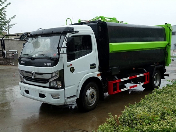 東風(fēng)多利卡國(guó)六8方側(cè)裝壓縮垃圾車(chē)
