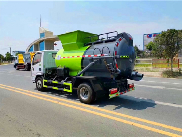 東風(fēng)小多利卡國六5方圓罐餐廚垃圾車