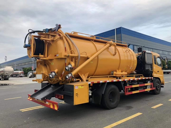 東風天錦清洗吸污車15方(帶副發(fā)) 國六