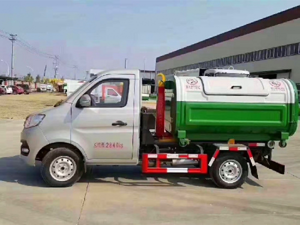 長(zhǎng)安國(guó)六汽油鉤臂(車(chē)廂可卸)式垃圾車(chē)(后單輪)3方