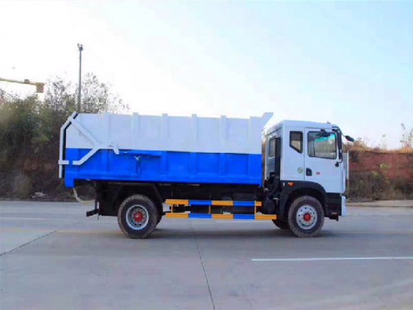 程力威牌CLW5181ZDJ6型壓縮式對接垃圾車