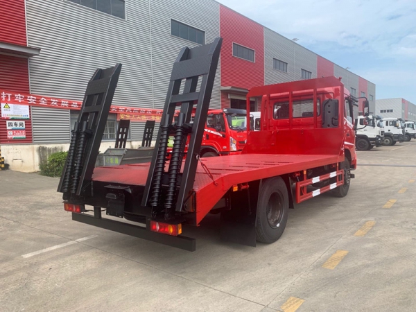 國六東風(fēng)D3V平板拖車
