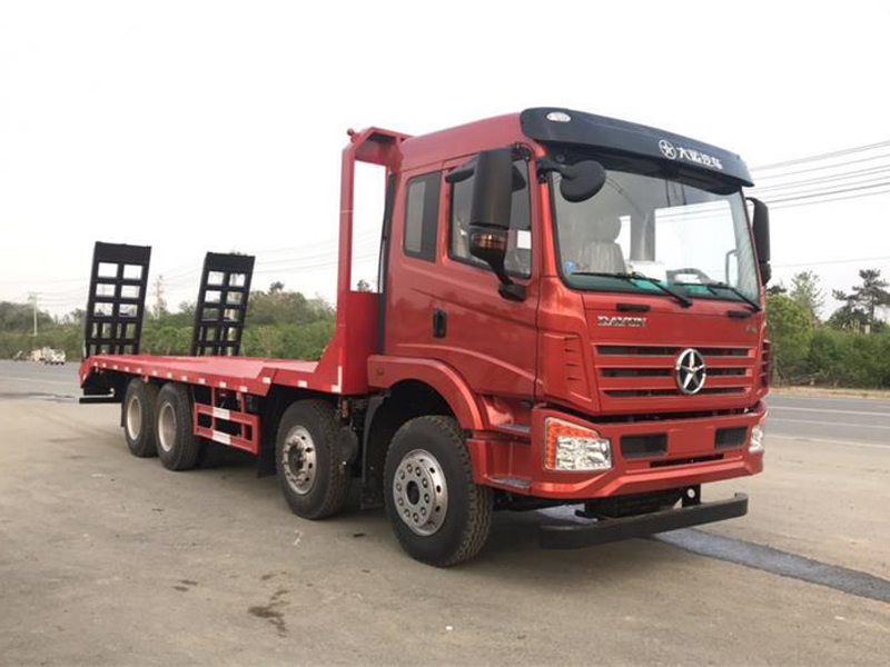 （國(guó)六）大運(yùn)前四后八平板拖車(chē)