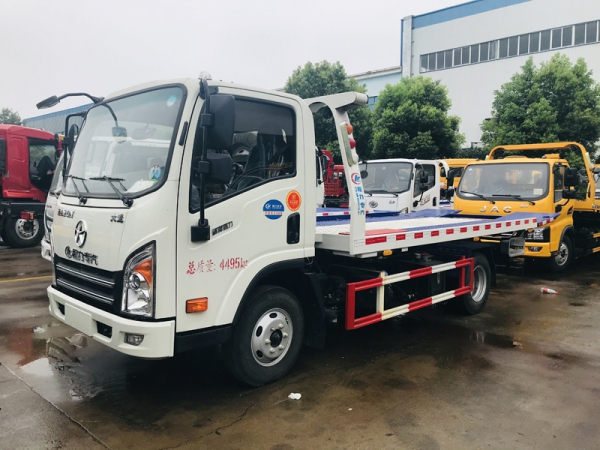 大運藍牌清障車一拖二