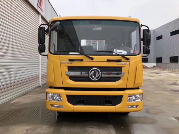 東風(fēng)D9一拖二清障車