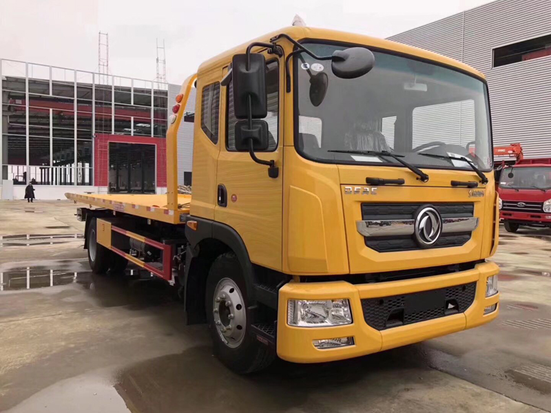 東風(fēng)D9一拖二清障車