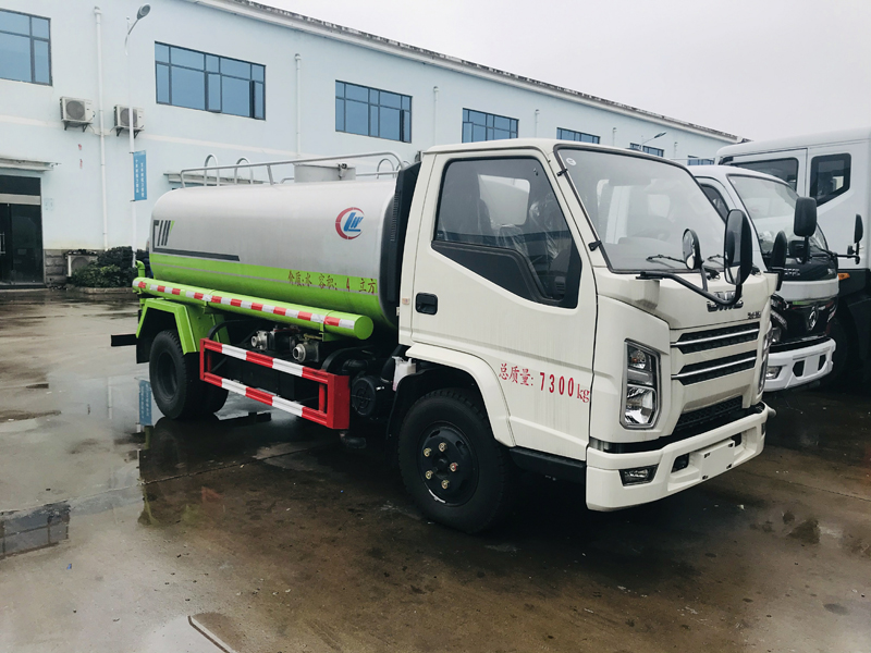 江鈴5噸灑水車廠家價格