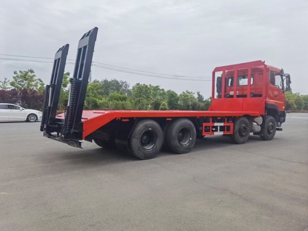 國六東風(fēng)天龍前四后八平板運輸車,挖機拖車價格