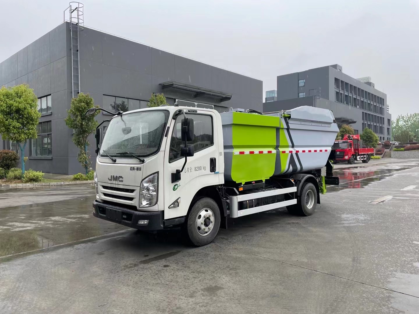 江鈴雙倉(cāng)垃圾車，垃圾分類運(yùn)輸車