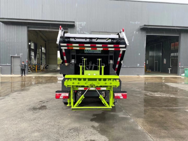 江鈴雙倉垃圾車，垃圾分類運輸車