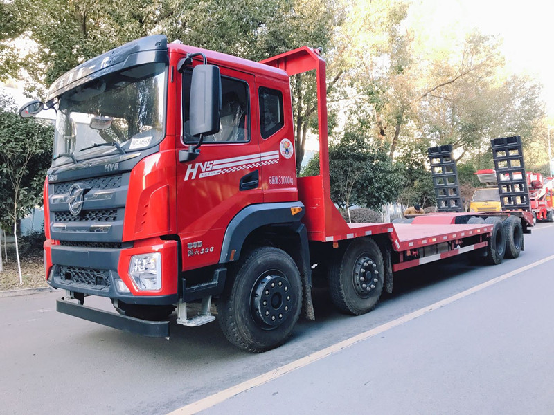 華神前四后八凹板拖車(chē)