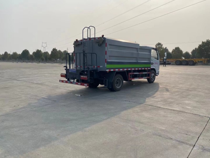 東風多利卡隧道壁清洗車